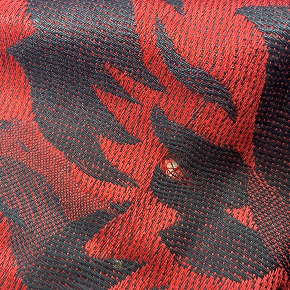 Women’s Scarfs - Picture 3 of 3